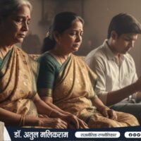 घर में अकेले बैठे बुज़ुर्ग माता-पिता जिन्हें उनके बच्चे समय नहीं दे रहे